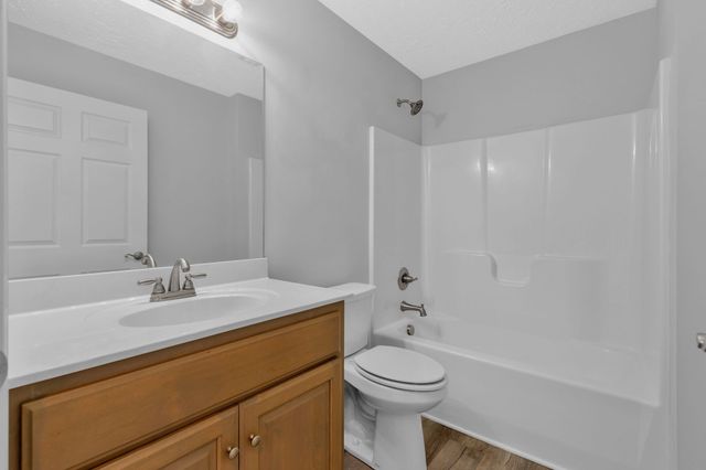 715 E Lincoln St, Tullahoma, TN 37388