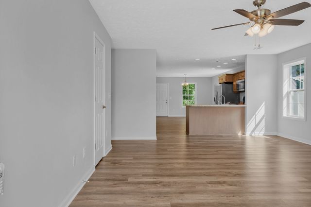 715 E Lincoln St, Tullahoma, TN 37388