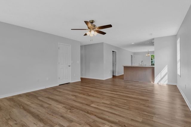 715 E Lincoln St, Tullahoma, TN 37388