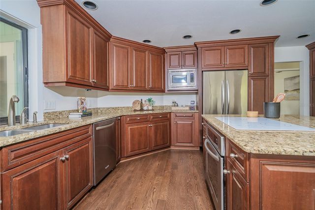 4302 CARROLLWOOD VILLAGE DRIVE, Tampa, FL 33618