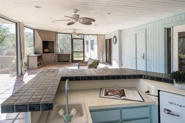 4302 CARROLLWOOD VILLAGE DRIVE, Tampa, FL 33618