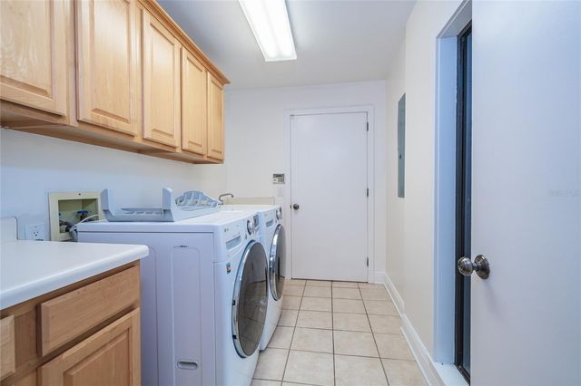 4302 CARROLLWOOD VILLAGE DRIVE, Tampa, FL 33618