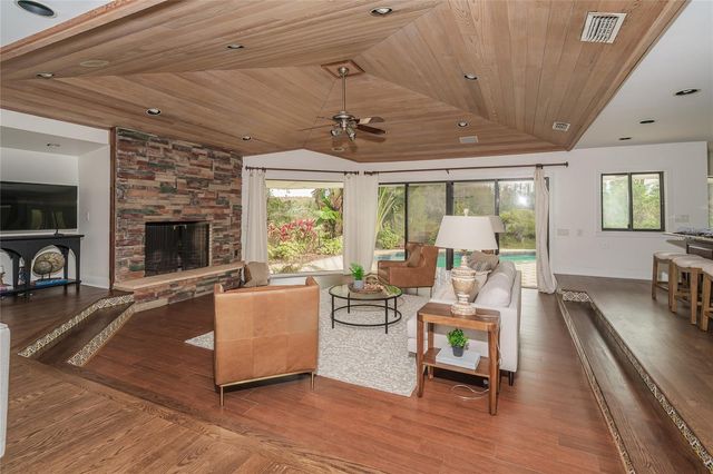 4302 CARROLLWOOD VILLAGE DRIVE, Tampa, FL 33618