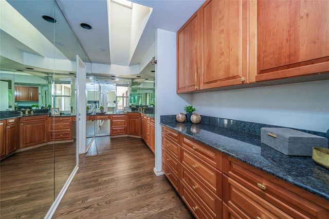 4302 CARROLLWOOD VILLAGE DRIVE, Tampa, FL 33618