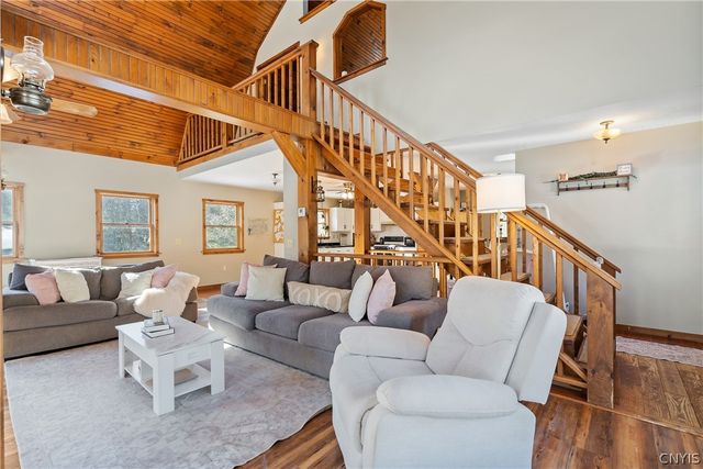 1900 California Road, Vienna, NY 13316