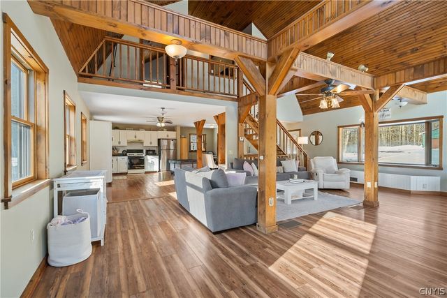 1900 California Road, Vienna, NY 13316