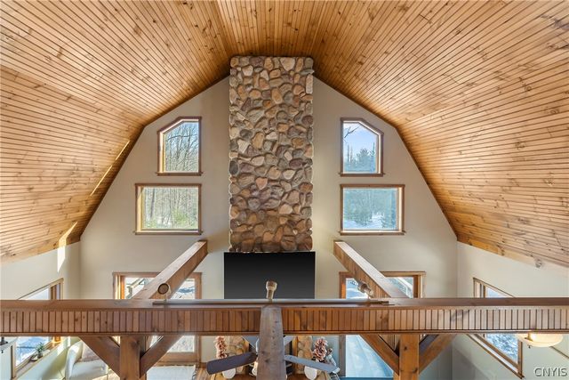 1900 California Road, Vienna, NY 13316