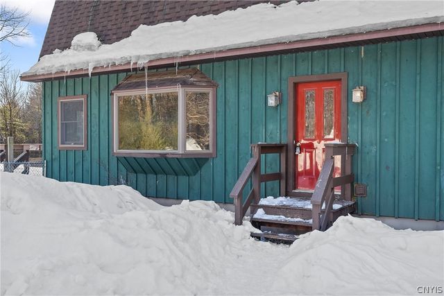 1900 California Road, Vienna, NY 13316