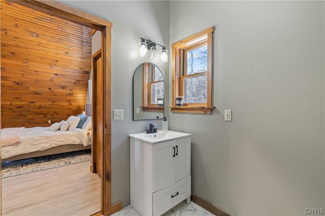 1900 California Road, Vienna, NY 13316