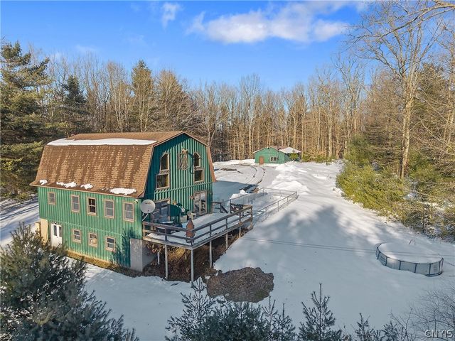 1900 California Road, Vienna, NY 13316