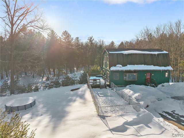 1900 California Road, Vienna, NY 13316