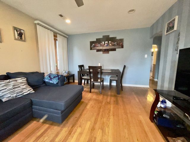 5306 Kimball Place, Oak Lawn, IL 60453