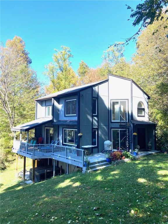 46 Patricia Lane, Clinton Corners, NY 12514