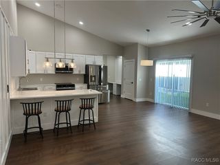 6408 W Flanders Lane, Crystal River, FL 34429