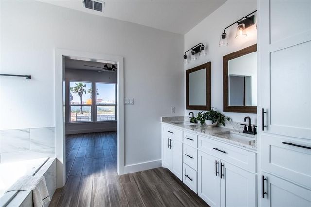 14514 W Chesapeake, Corpus Christi, TX 78418