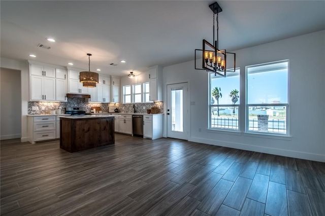 14514 W Chesapeake, Corpus Christi, TX 78418