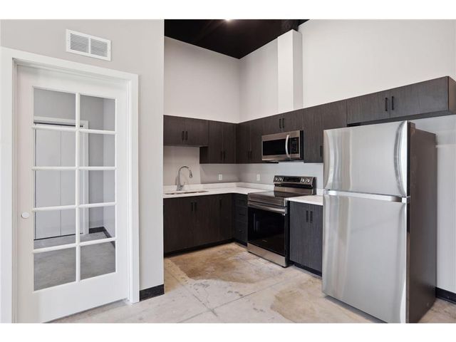 801 SE 9th Street 219, Minneapolis, MN 55414