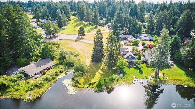 40 E Lakeshore Drive, Allyn, WA 98524