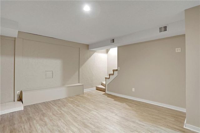 10111 EDELWEISS Circle, Merriam, KS 66203