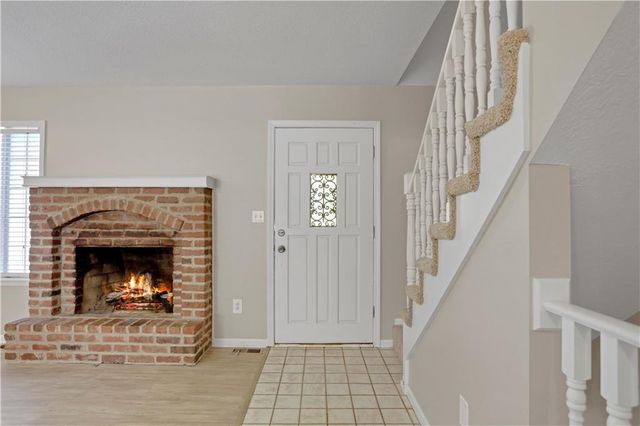 10111 EDELWEISS Circle, Merriam, KS 66203