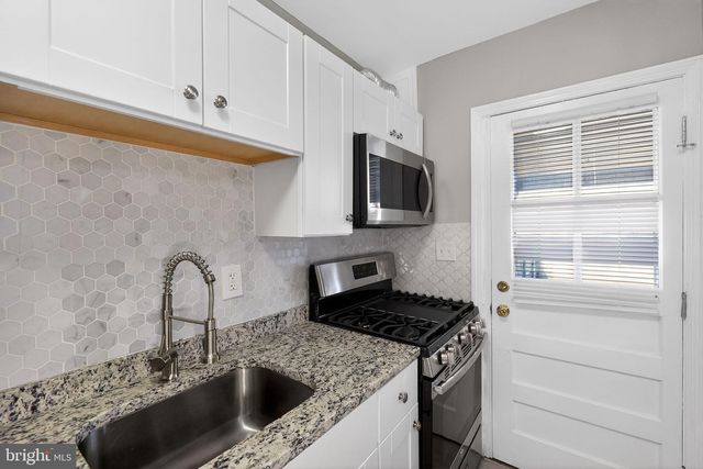 3425 DUNRAN RD, Dundalk, MD 21222