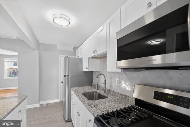 3425 DUNRAN RD, Dundalk, MD 21222