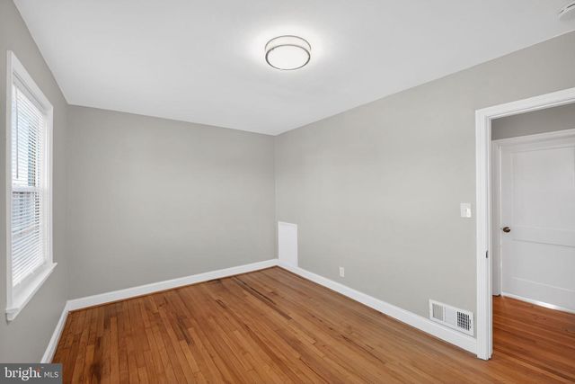 3425 DUNRAN RD, Dundalk, MD 21222