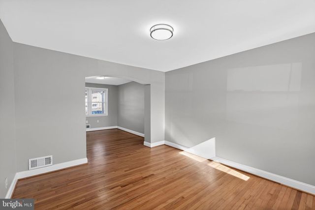 3425 DUNRAN RD, Dundalk, MD 21222