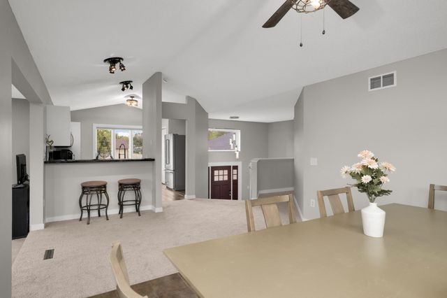 17550 Foxboro Lane, Farmington, MN 55024