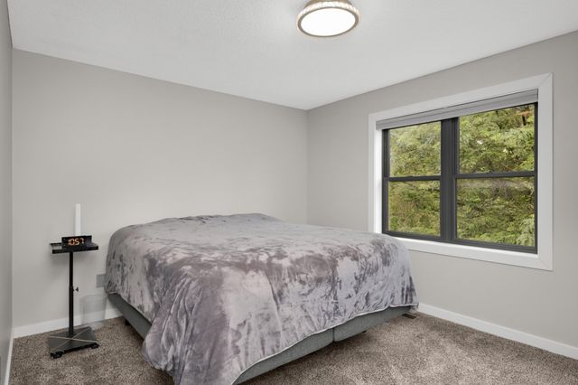 17550 Foxboro Lane, Farmington, MN 55024