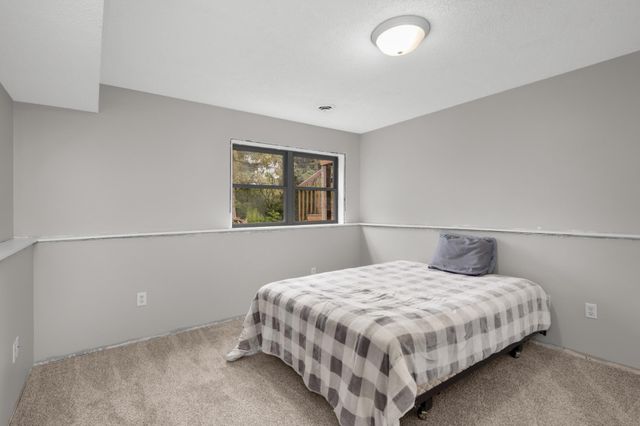 17550 Foxboro Lane, Farmington, MN 55024