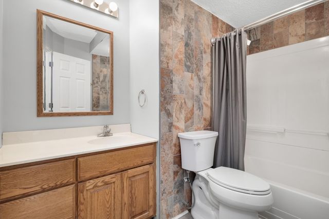 17550 Foxboro Lane, Farmington, MN 55024