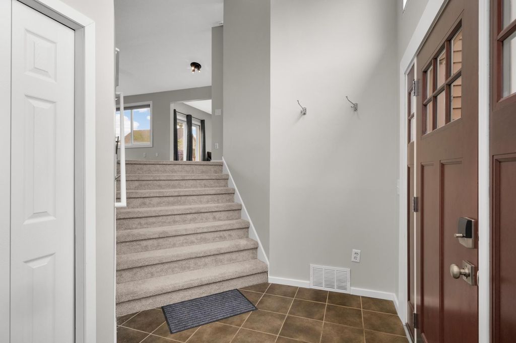 17550 Foxboro Lane, Lakeville, MN 55024 — photo 3