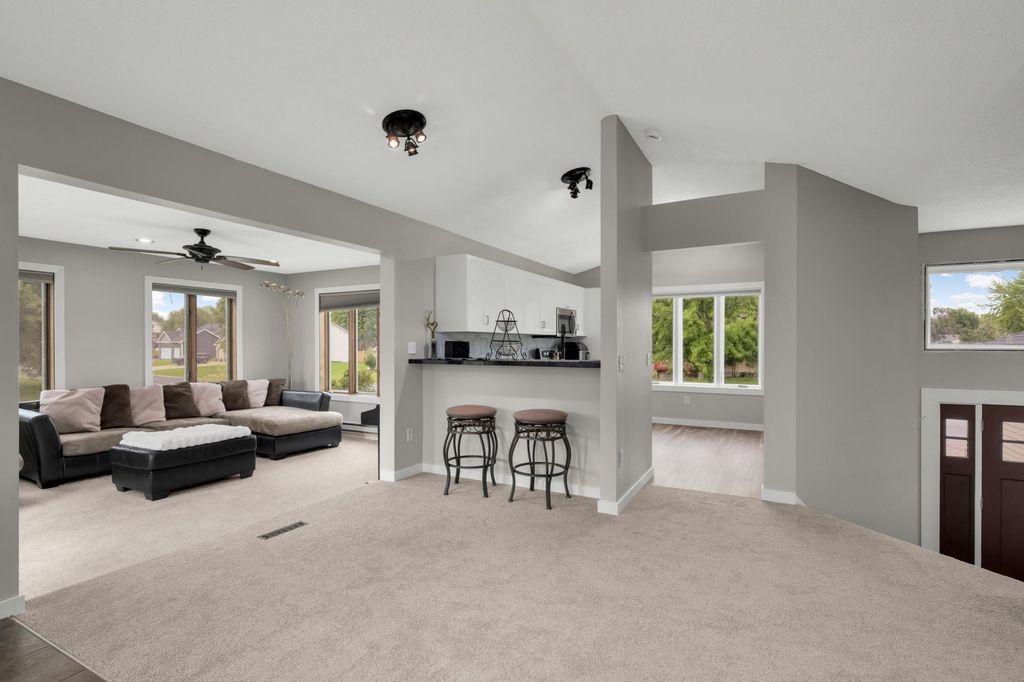 17550 Foxboro Lane, Lakeville, MN 55024 — photo 5