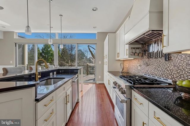 42517 SANDWORT TER, Brambleton, VA 20148