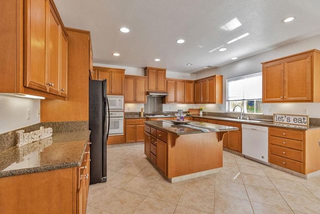 202 W Fauna Avenue, Mountain House, CA 95391