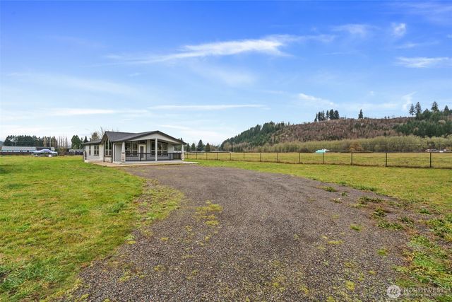 210 Mossyrock Rd W, Mossyrock, WA 98564