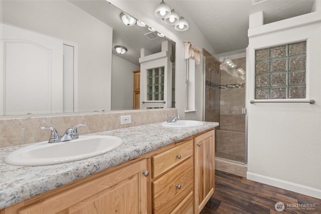 210 Mossyrock Rd W, Mossyrock, WA 98564