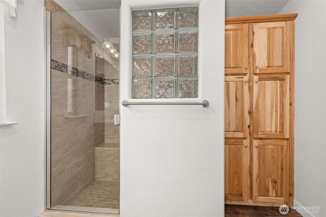 210 Mossyrock Rd W, Mossyrock, WA 98564