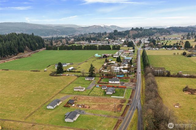 210 Mossyrock Rd W, Mossyrock, WA 98564