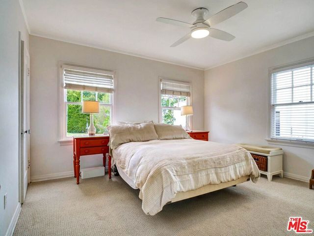 6171 Barrows Drive, Los Angeles, CA 90048