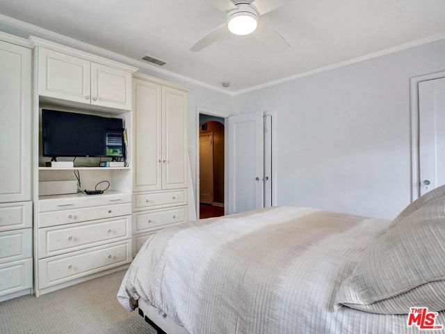 6171 Barrows Drive, Los Angeles, CA 90048