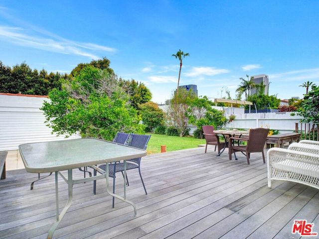 6171 Barrows Drive, Los Angeles, CA 90048