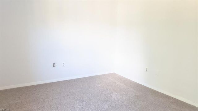 12755 Woodside LN, Newport News, VA 23602