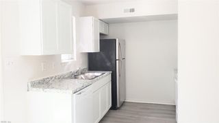 12755 Woodside LN, Newport News, VA 23602