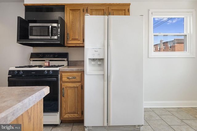 200 WILLOWBROOK AVE, Folsom, PA 19033