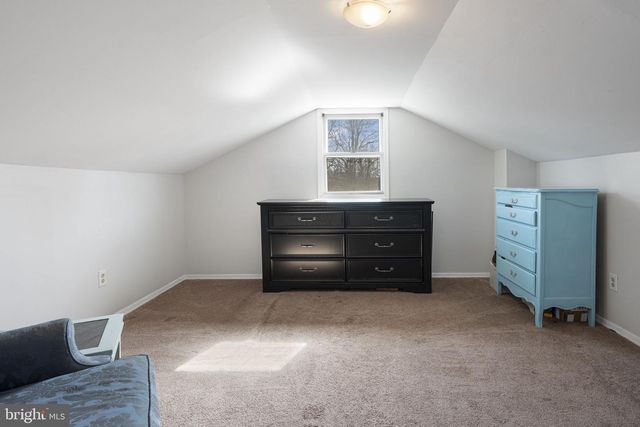 200 WILLOWBROOK AVE, Folsom, PA 19033