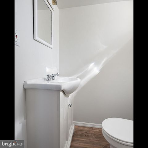 200 WILLOWBROOK AVE, Folsom, PA 19033