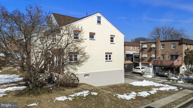 200 WILLOWBROOK AVE, Folsom, PA 19033