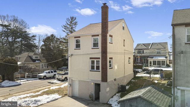 200 WILLOWBROOK AVE, Folsom, PA 19033